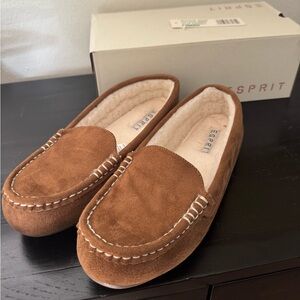 NWT SPIRIT EMMA MOCCASIN SLIPPERS, Chestnut, US 7.5